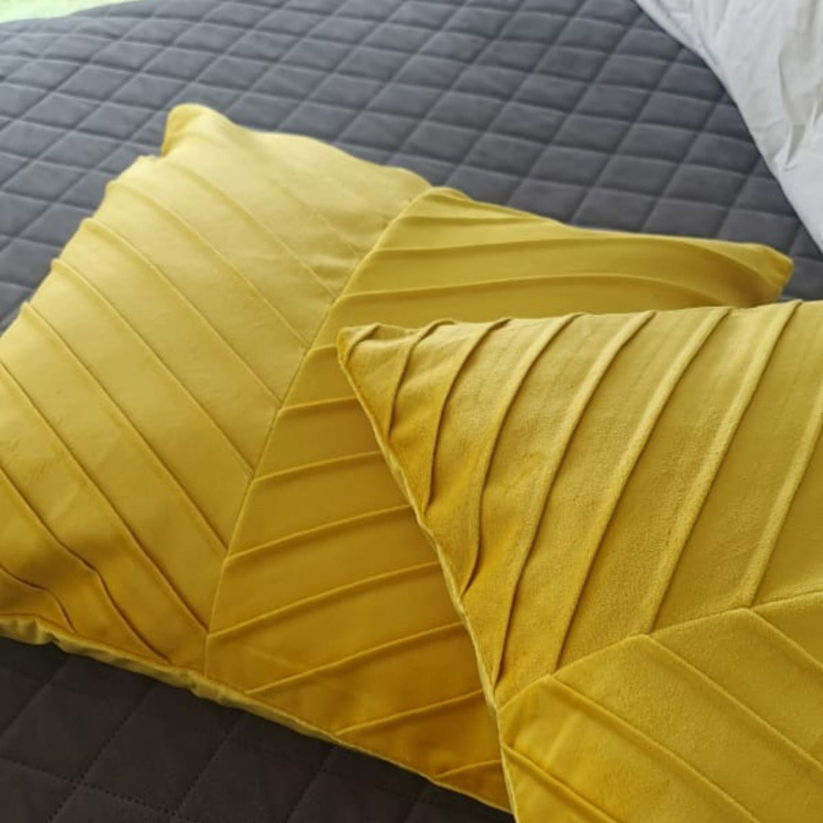 Funda Cojin Amarilla Lineas 43 X 40