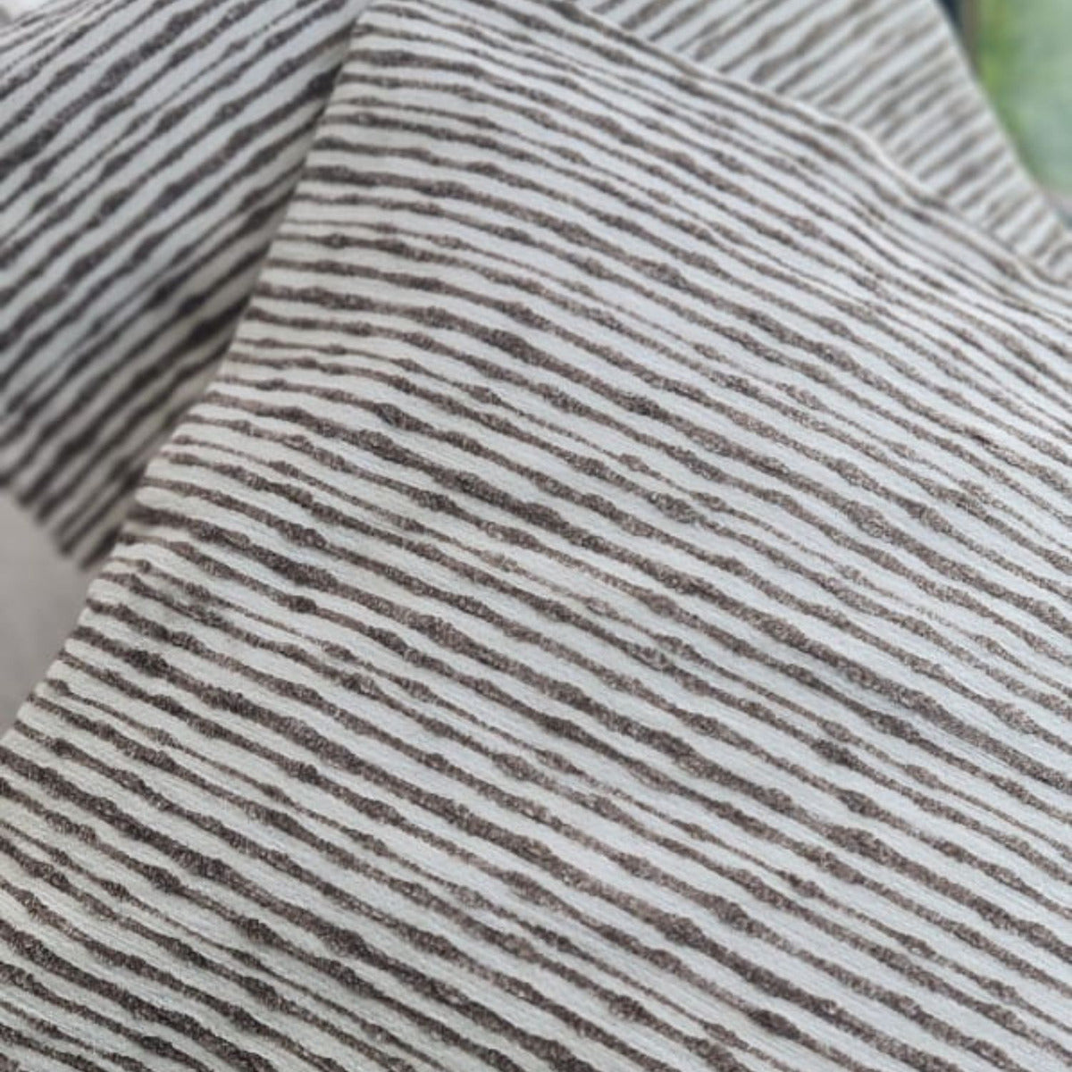 Funda Cojin Detalles Gris 45x42