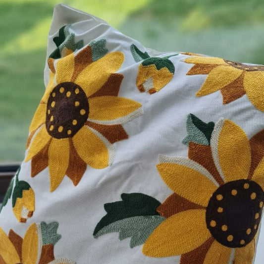 Funda Cojin Blancas Girasol Bordadas 45x42
