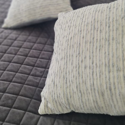 Funda Cojin Detalles Grises 45x42