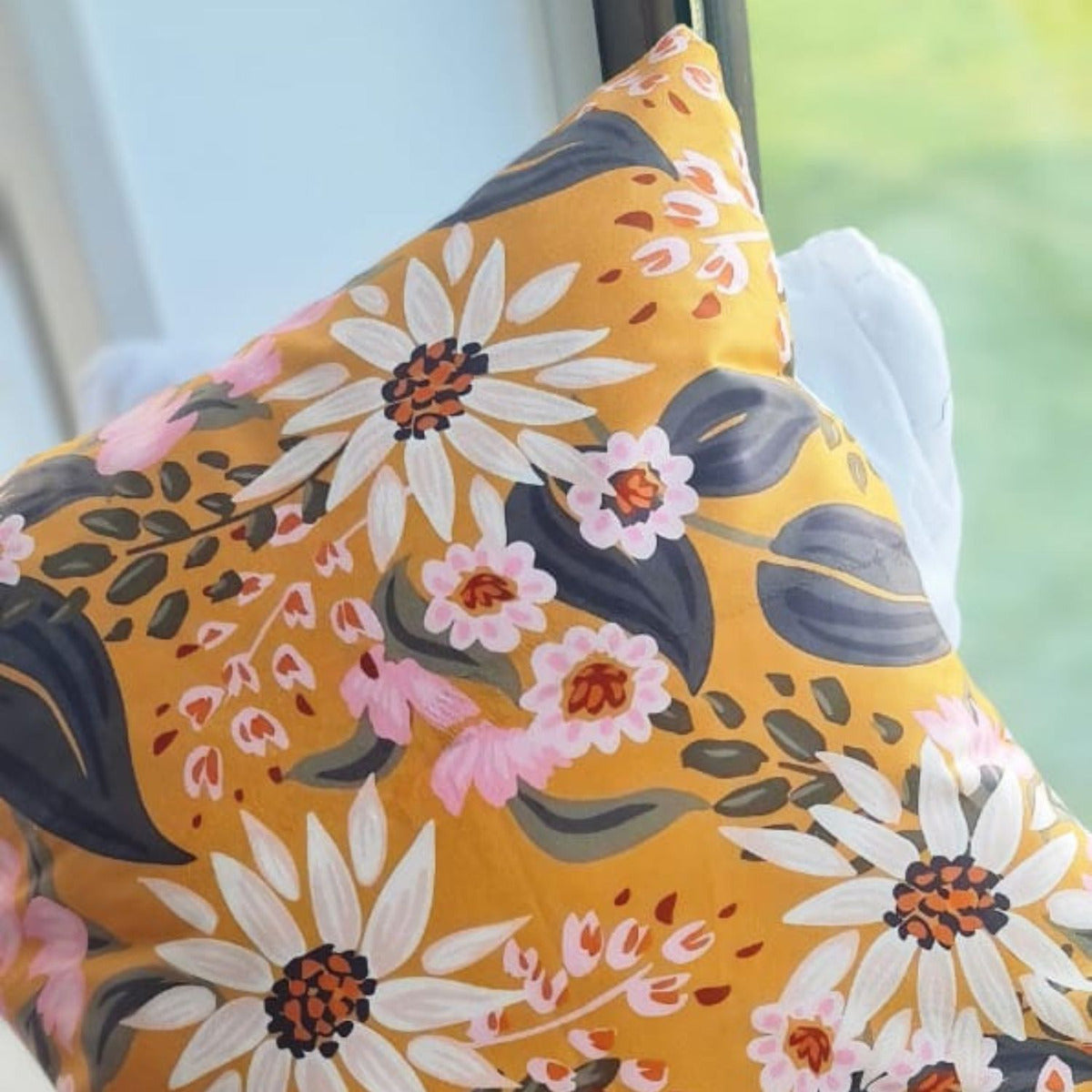 Funda Impresa Jardín Amarillo 45x42